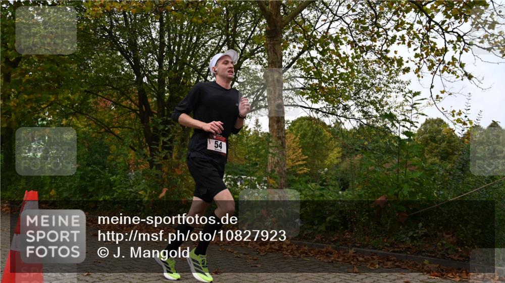 11.10.2026 - Bramfelder Halbmarathon 2026 J. Mangold http://msf.ph/oto/10827923 11.10.2026 10:45:24 Laufen 54, 77, 474 meine-sportfotos.de