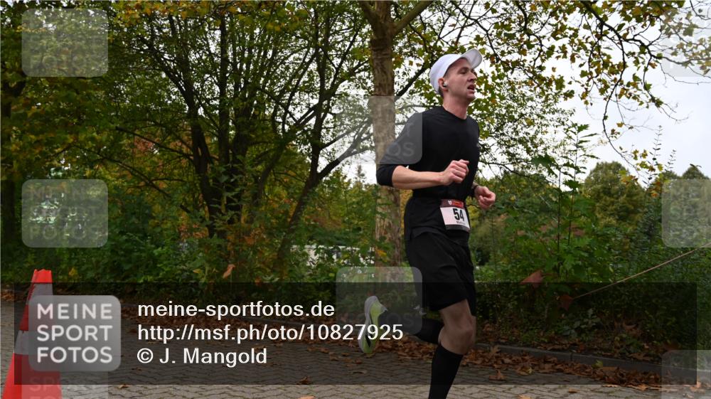 11.10.2026 - Bramfelder Halbmarathon 2026 J. Mangold http://msf.ph/oto/10827925 11.10.2026 10:45:24 Laufen 54, 77, 474 meine-sportfotos.de