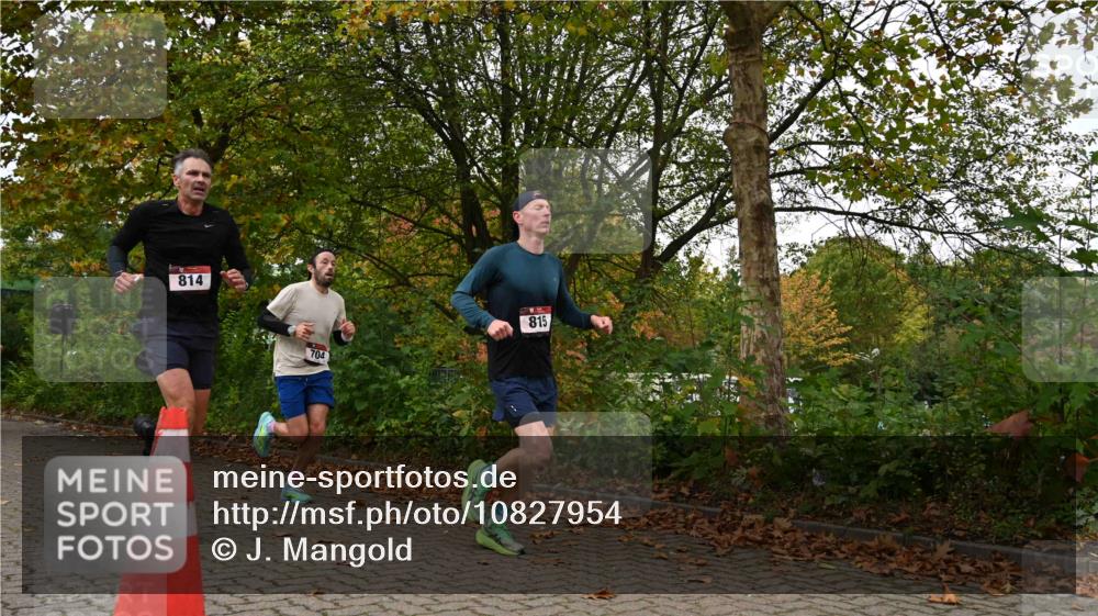 11.10.2026 - Bramfelder Halbmarathon 2026 J. Mangold http://msf.ph/oto/10827954 11.10.2026 10:45:40 Laufen 240, 260, 601, 704, 814, 815 meine-sportfotos.de