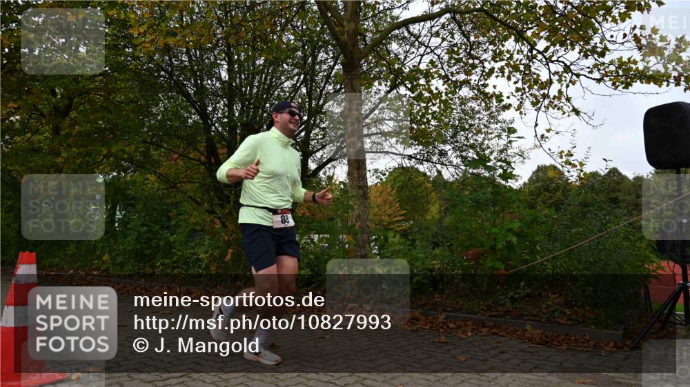 11.10.2026 - Bramfelder Halbmarathon 2026 J. Mangold http://msf.ph/oto/10827993 11.10.2026 10:45:55 Laufen 88, 730, 760 meine-sportfotos.de