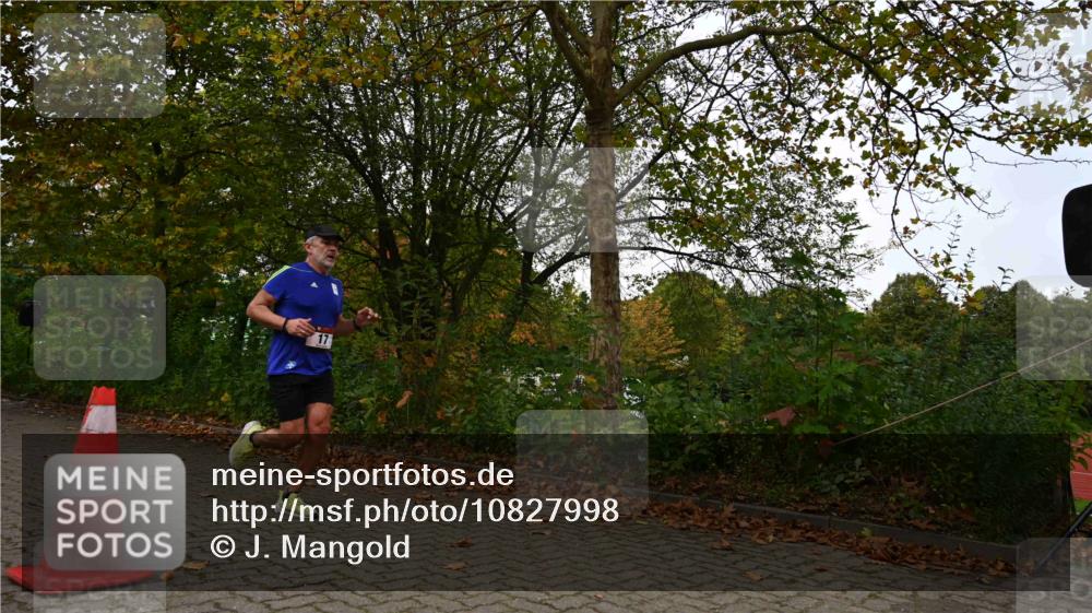 11.10.2026 - Bramfelder Halbmarathon 2026 J. Mangold http://msf.ph/oto/10827998 11.10.2026 10:46:06 Laufen 17 meine-sportfotos.de