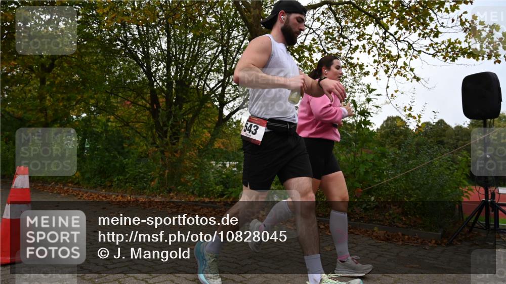 11.10.2026 - Bramfelder Halbmarathon 2026 J. Mangold http://msf.ph/oto/10828045 11.10.2026 10:46:47 Laufen 29, 190, 543, 619 meine-sportfotos.de