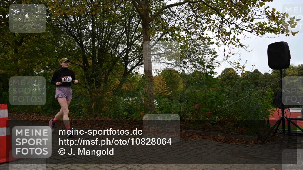 11.10.2026 - Bramfelder Halbmarathon 2026 J. Mangold http://msf.ph/oto/10828064 11.10.2026 10:47:07 Laufen 515 meine-sportfotos.de