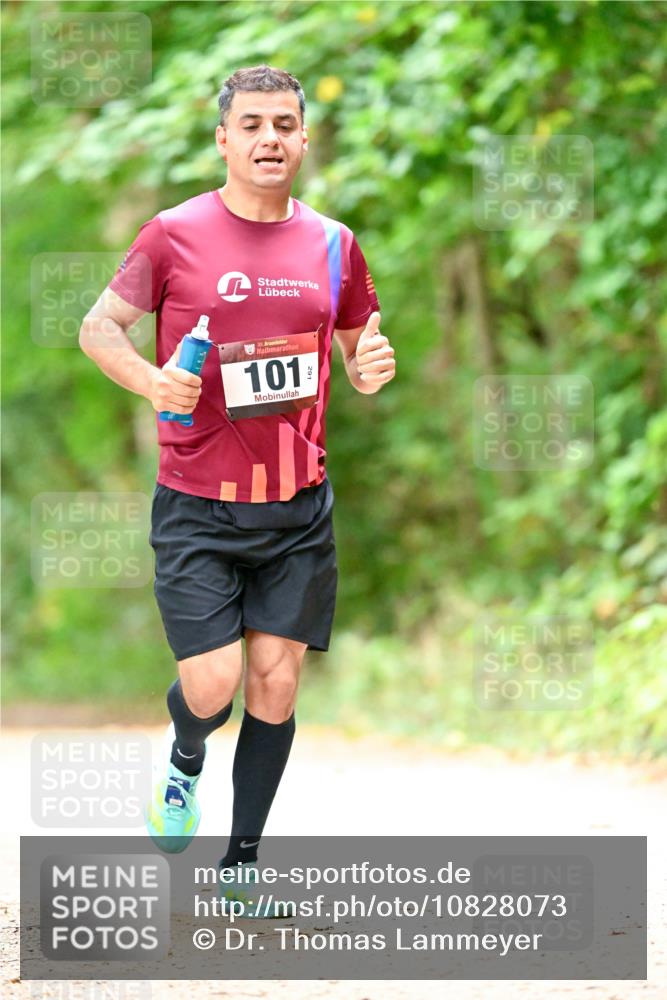 11.10.2026 - Bramfelder Halbmarathon 2026 Dr. Thomas Lammeyer http://msf.ph/oto/10828073 11.10.2026 11:05:14 Laufen 35, 101 meine-sportfotos.de