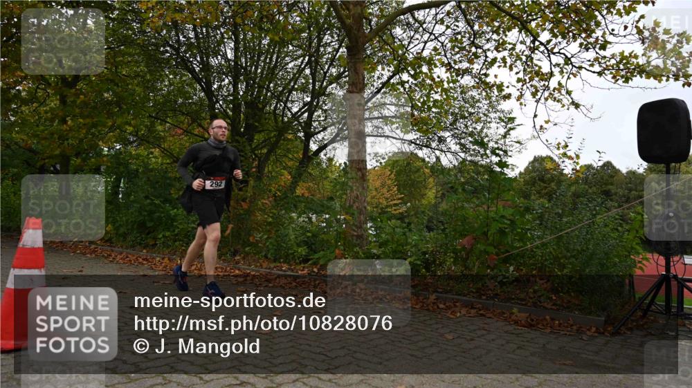 11.10.2026 - Bramfelder Halbmarathon 2026 J. Mangold http://msf.ph/oto/10828076 11.10.2026 10:47:21 Laufen 9, 143, 292, 373 meine-sportfotos.de