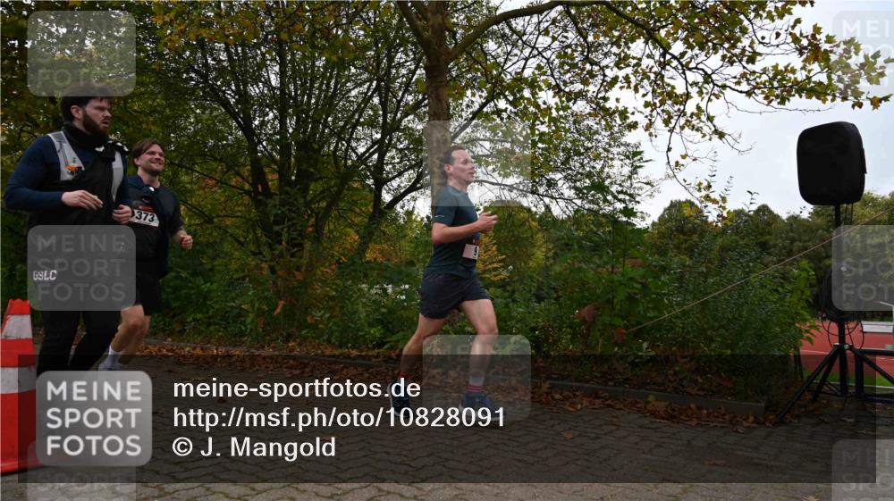11.10.2026 - Bramfelder Halbmarathon 2026 J. Mangold http://msf.ph/oto/10828091 11.10.2026 10:47:24 Laufen 9, 143, 292, 328, 373 meine-sportfotos.de