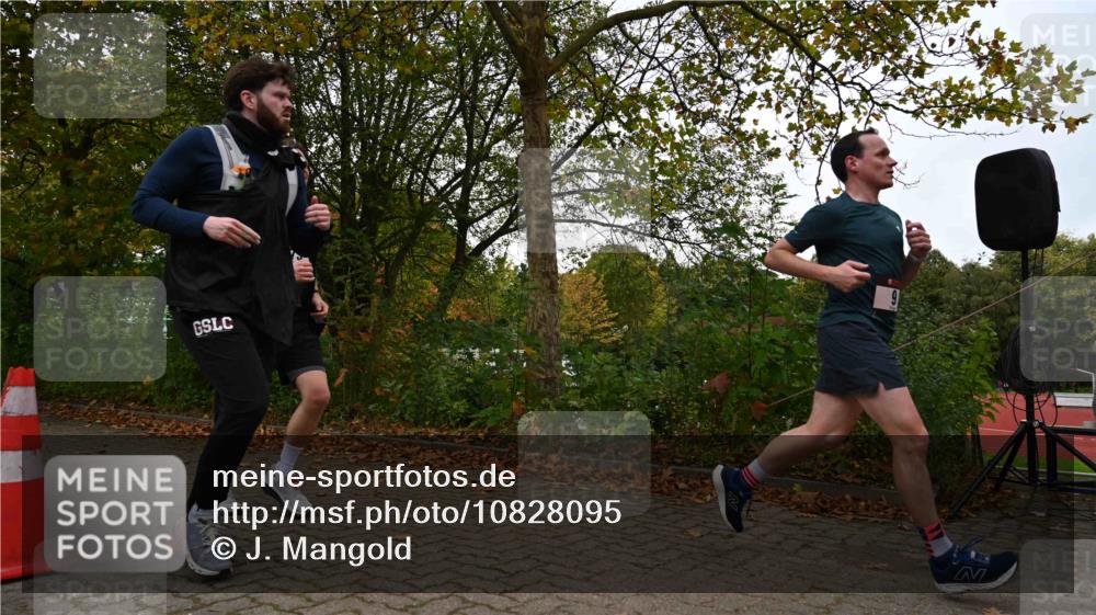 11.10.2026 - Bramfelder Halbmarathon 2026 J. Mangold http://msf.ph/oto/10828095 11.10.2026 10:47:24 Laufen 9, 143, 292, 328, 373 meine-sportfotos.de