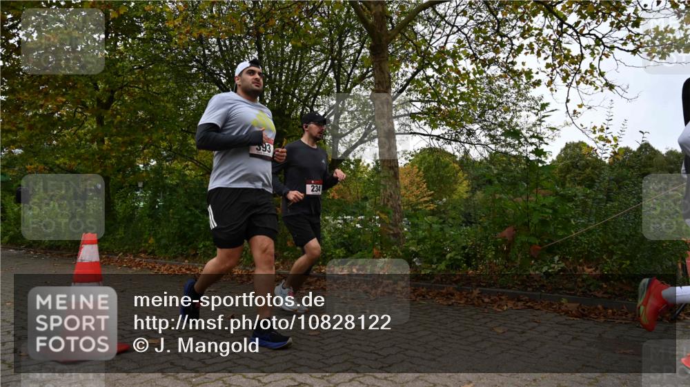 11.10.2026 - Bramfelder Halbmarathon 2026 J. Mangold http://msf.ph/oto/10828122 11.10.2026 10:48:10 Laufen 234, 393, 454 meine-sportfotos.de