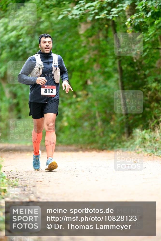 11.10.2026 - Bramfelder Halbmarathon 2026 Dr. Thomas Lammeyer http://msf.ph/oto/10828123 11.10.2026 11:05:22 Laufen 812 meine-sportfotos.de