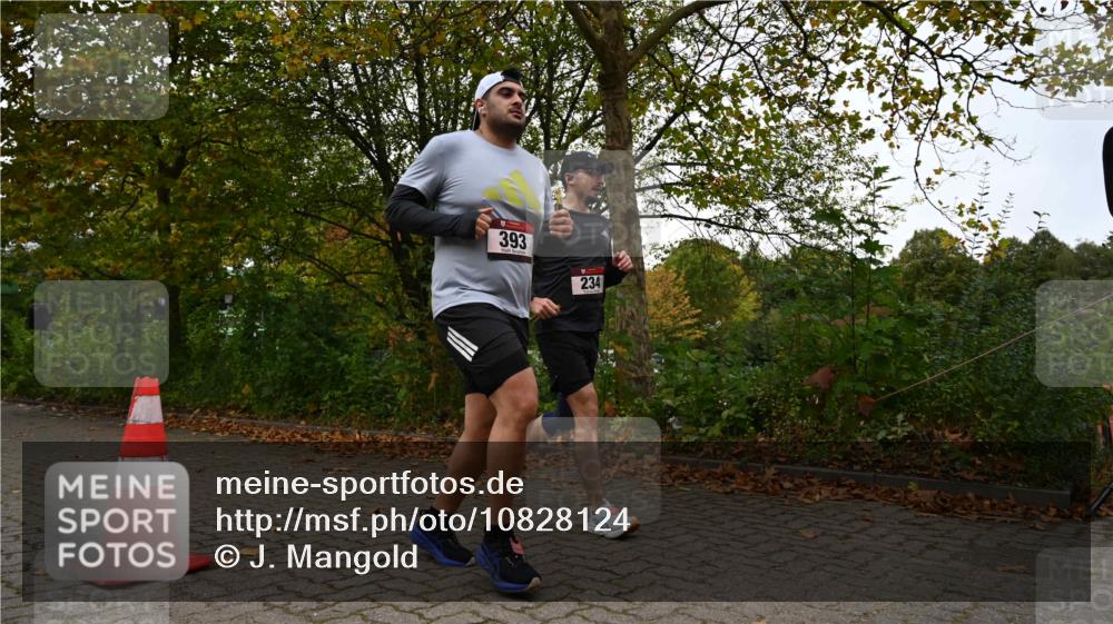 11.10.2026 - Bramfelder Halbmarathon 2026 J. Mangold http://msf.ph/oto/10828124 11.10.2026 10:48:10 Laufen 234, 393, 454 meine-sportfotos.de