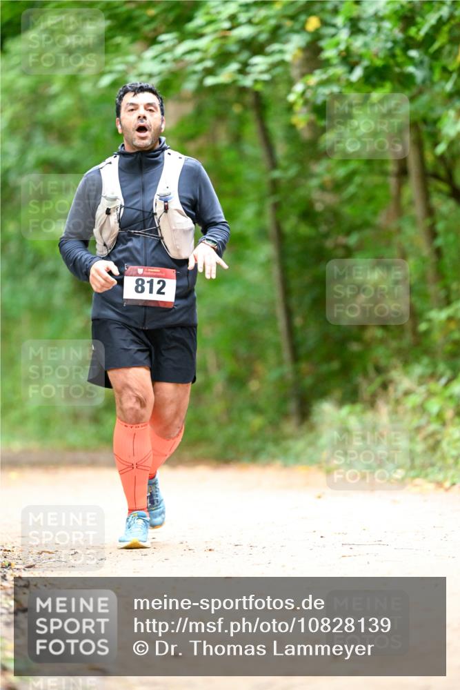 11.10.2026 - Bramfelder Halbmarathon 2026 Dr. Thomas Lammeyer http://msf.ph/oto/10828139 11.10.2026 11:05:23 Laufen 812 meine-sportfotos.de