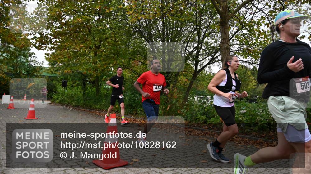 11.10.2026 - Bramfelder Halbmarathon 2026 J. Mangold http://msf.ph/oto/10828162 11.10.2026 10:48:27 Laufen 43, 422, 503, 510, 547 meine-sportfotos.de