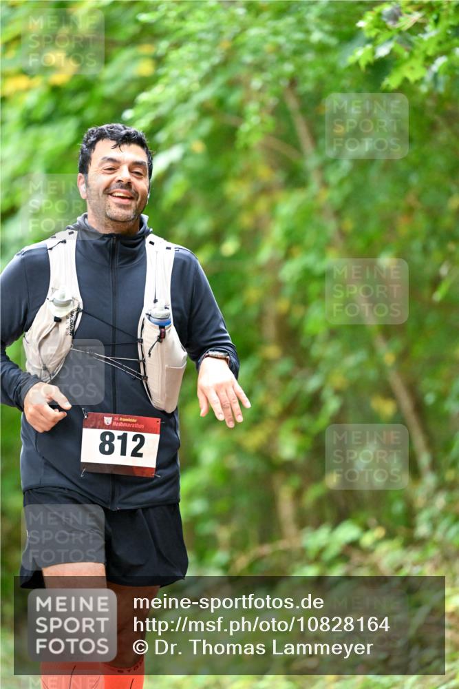 11.10.2026 - Bramfelder Halbmarathon 2026 Dr. Thomas Lammeyer http://msf.ph/oto/10828164 11.10.2026 11:05:25 Laufen 35, 812 meine-sportfotos.de