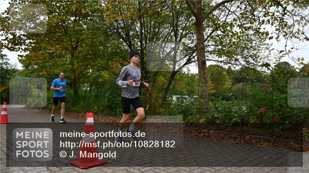 11.10.2026 - Bramfelder Halbmarathon 2026 J. Mangold http://msf.ph/oto/10828182 11.10.2026 10:48:37 Laufen 101, 562, 563, 734 meine-sportfotos.de