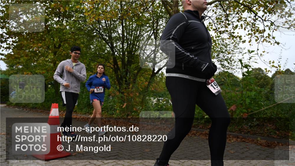 11.10.2026 - Bramfelder Halbmarathon 2026 J. Mangold http://msf.ph/oto/10828220 11.10.2026 10:49:36 Laufen 194, 577, 589, 611 meine-sportfotos.de