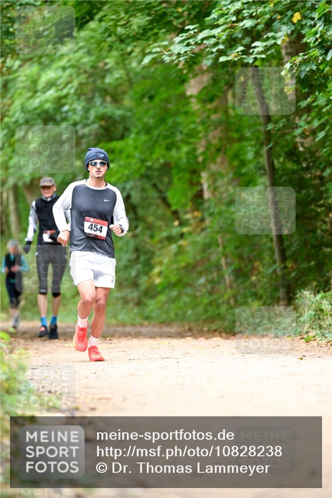 11.10.2026 - Bramfelder Halbmarathon 2026 Dr. Thomas Lammeyer http://msf.ph/oto/10828238 11.10.2026 11:06:12 Laufen 454 meine-sportfotos.de