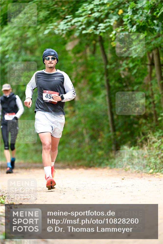 11.10.2026 - Bramfelder Halbmarathon 2026 Dr. Thomas Lammeyer http://msf.ph/oto/10828260 11.10.2026 11:06:14 Laufen 454 meine-sportfotos.de