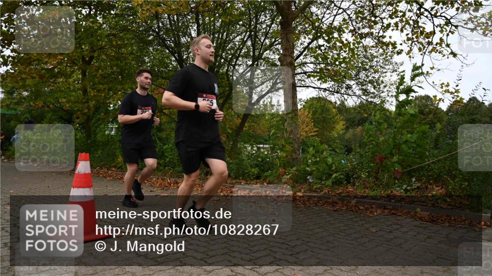 11.10.2026 - Bramfelder Halbmarathon 2026 J. Mangold http://msf.ph/oto/10828267 11.10.2026 10:50:48 Laufen 288, 411, 469, 626 meine-sportfotos.de