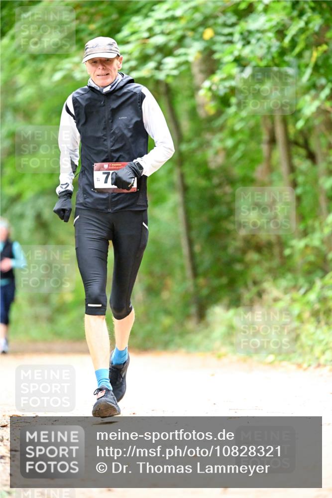 11.10.2026 - Bramfelder Halbmarathon 2026 Dr. Thomas Lammeyer http://msf.ph/oto/10828321 11.10.2026 11:06:20 Laufen 22, 70 meine-sportfotos.de