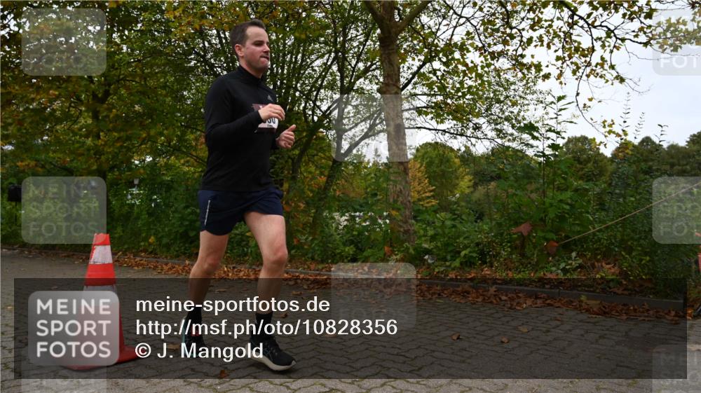 11.10.2026 - Bramfelder Halbmarathon 2026 J. Mangold http://msf.ph/oto/10828356 11.10.2026 10:52:39 Laufen 530 meine-sportfotos.de