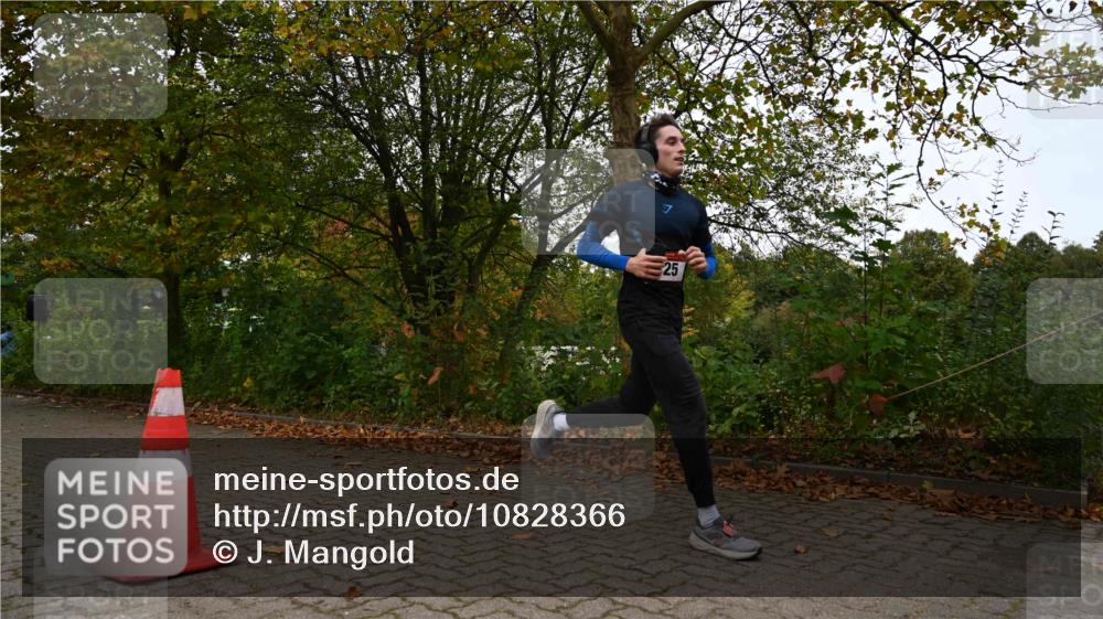 11.10.2026 - Bramfelder Halbmarathon 2026 J. Mangold http://msf.ph/oto/10828366 11.10.2026 10:52:45 Laufen 530, 725 meine-sportfotos.de
