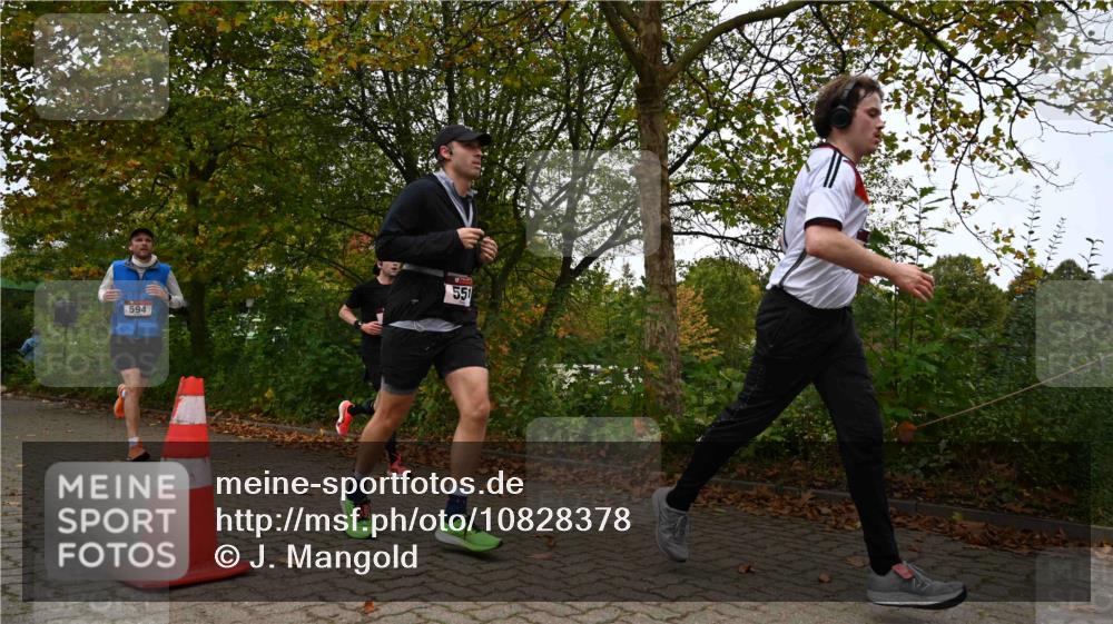 11.10.2026 - Bramfelder Halbmarathon 2026 J. Mangold http://msf.ph/oto/10828378 11.10.2026 10:52:57 Laufen 214, 263, 551, 594, 702, 773 meine-sportfotos.de