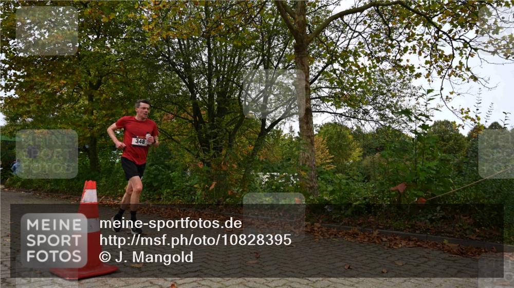 11.10.2026 - Bramfelder Halbmarathon 2026 J. Mangold http://msf.ph/oto/10828395 11.10.2026 10:53:01 Laufen 214, 263, 348, 551, 594, 702 meine-sportfotos.de