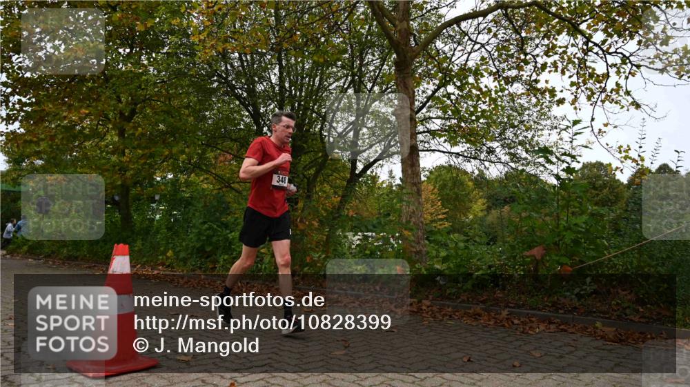 11.10.2026 - Bramfelder Halbmarathon 2026 J. Mangold http://msf.ph/oto/10828399 11.10.2026 10:53:02 Laufen 214, 263, 348, 551, 594, 702 meine-sportfotos.de