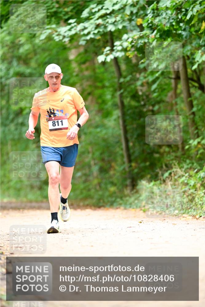 11.10.2026 - Bramfelder Halbmarathon 2026 Dr. Thomas Lammeyer http://msf.ph/oto/10828406 11.10.2026 11:06:57 Laufen 811 meine-sportfotos.de