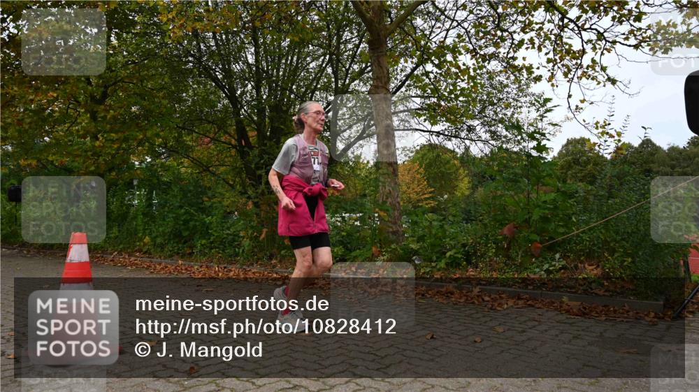 11.10.2026 - Bramfelder Halbmarathon 2026 J. Mangold http://msf.ph/oto/10828412 11.10.2026 10:53:43 Laufen 479, 778 meine-sportfotos.de