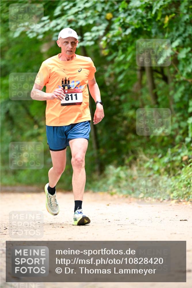 11.10.2026 - Bramfelder Halbmarathon 2026 Dr. Thomas Lammeyer http://msf.ph/oto/10828420 11.10.2026 11:06:58 Laufen 811 meine-sportfotos.de
