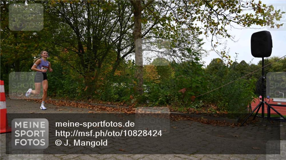 11.10.2026 - Bramfelder Halbmarathon 2026 J. Mangold http://msf.ph/oto/10828424 11.10.2026 10:53:45 Laufen 479, 778 meine-sportfotos.de