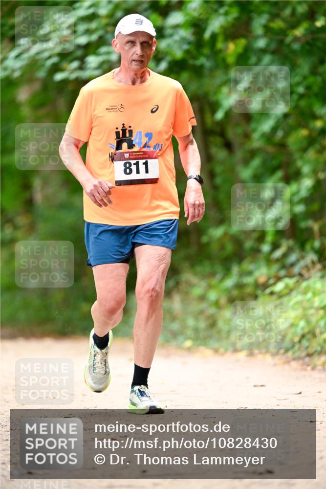 11.10.2026 - Bramfelder Halbmarathon 2026 Dr. Thomas Lammeyer http://msf.ph/oto/10828430 11.10.2026 11:06:59 Laufen 95, 811 meine-sportfotos.de