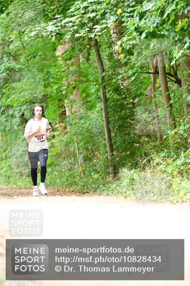 11.10.2026 - Bramfelder Halbmarathon 2026 Dr. Thomas Lammeyer http://msf.ph/oto/10828434 11.10.2026 11:07:09 Laufen  meine-sportfotos.de