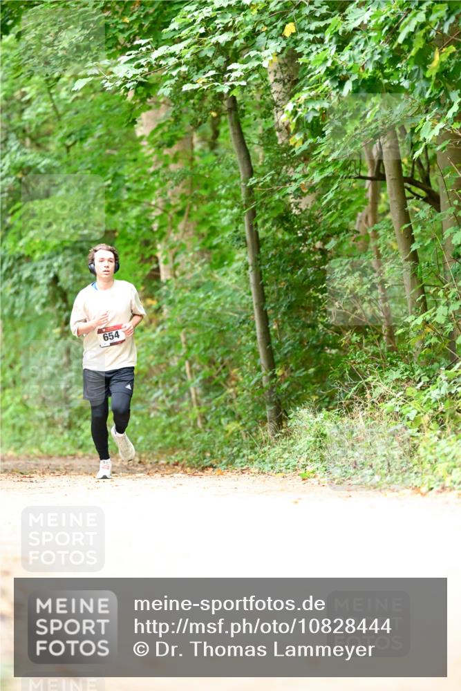 11.10.2026 - Bramfelder Halbmarathon 2026 Dr. Thomas Lammeyer http://msf.ph/oto/10828444 11.10.2026 11:07:10 Laufen 654 meine-sportfotos.de