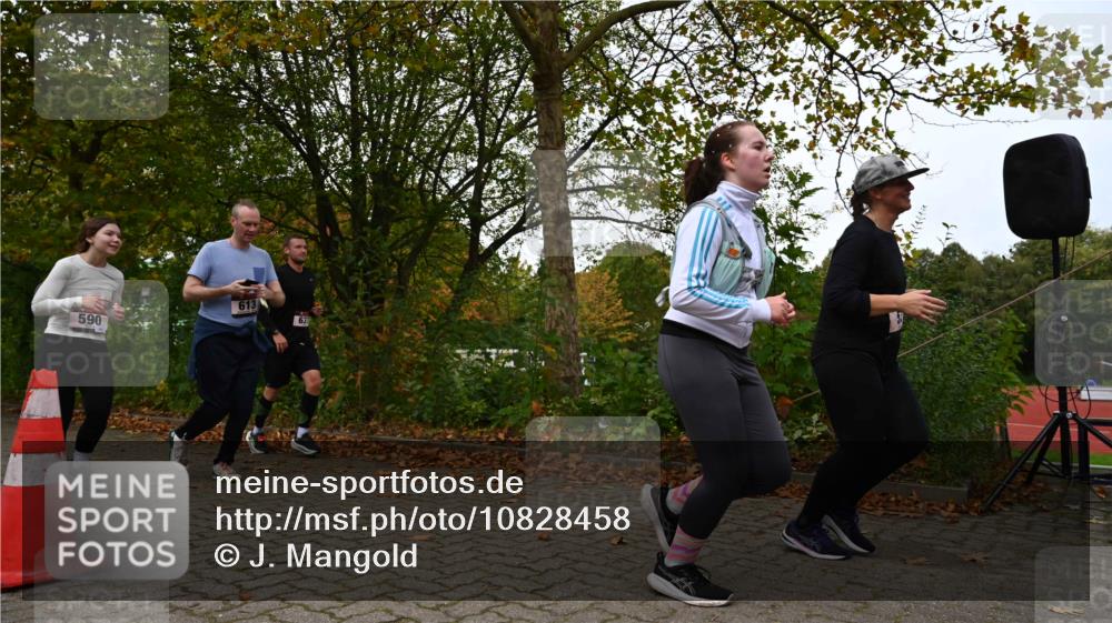 11.10.2026 - Bramfelder Halbmarathon 2026 J. Mangold http://msf.ph/oto/10828458 11.10.2026 10:54:20 Laufen 53, 354, 439, 521, 590, 613, 637, 735 meine-sportfotos.de