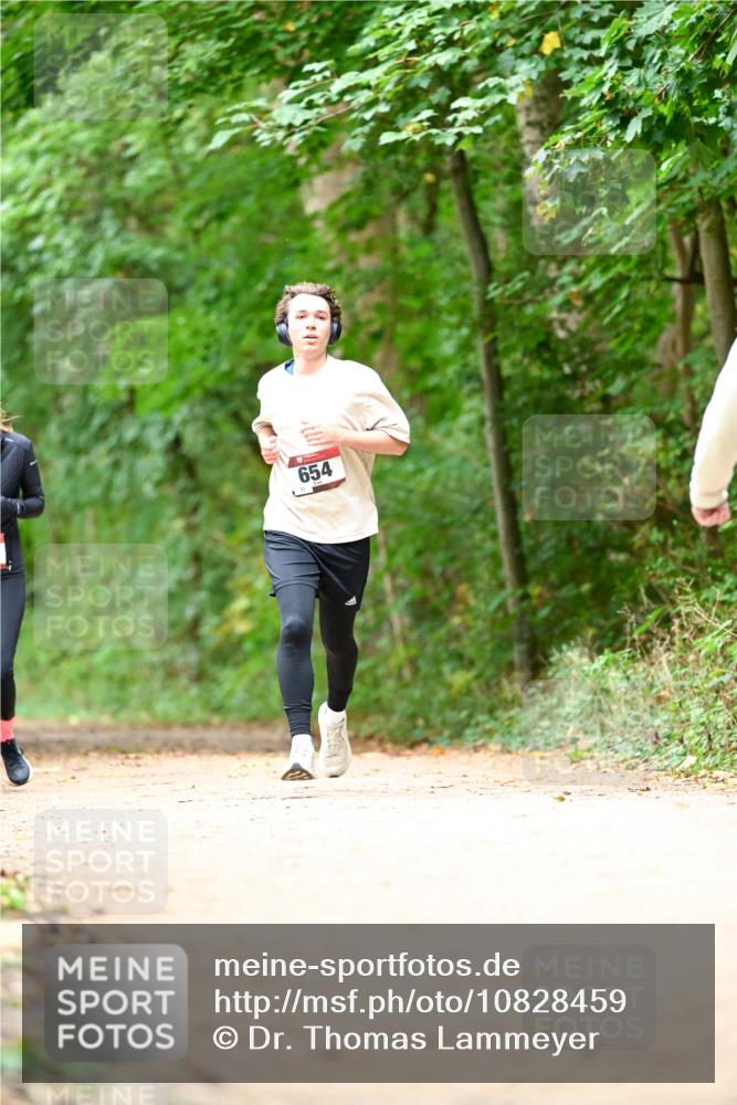 11.10.2026 - Bramfelder Halbmarathon 2026 Dr. Thomas Lammeyer http://msf.ph/oto/10828459 11.10.2026 11:07:11 Laufen 654 meine-sportfotos.de