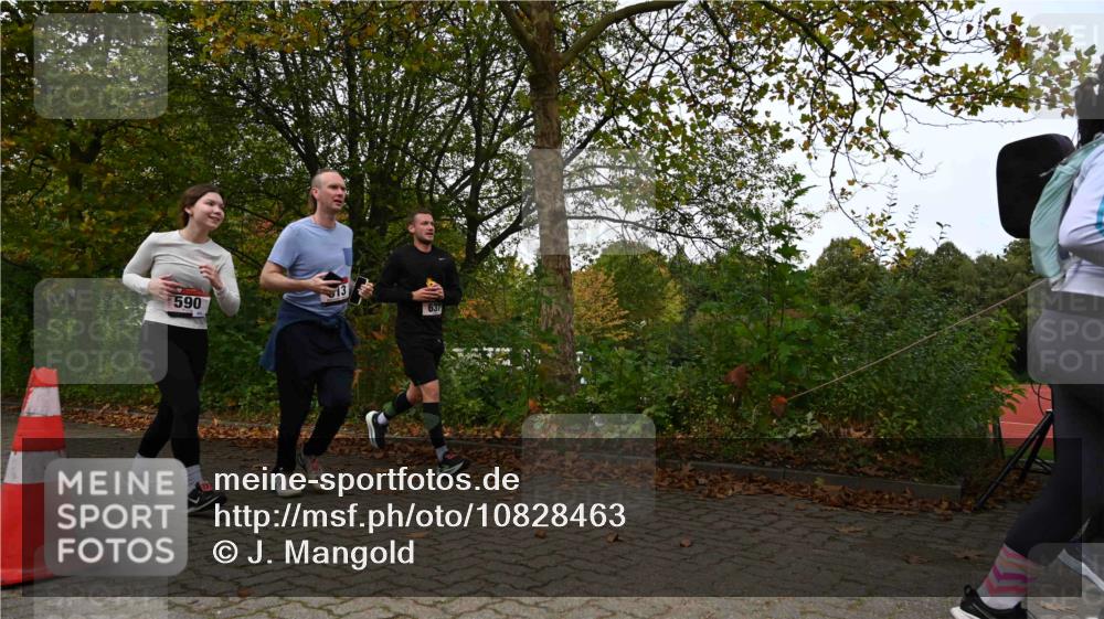 11.10.2026 - Bramfelder Halbmarathon 2026 J. Mangold http://msf.ph/oto/10828463 11.10.2026 10:54:20 Laufen 53, 354, 439, 521, 590, 613, 637, 735 meine-sportfotos.de