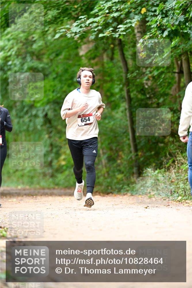 11.10.2026 - Bramfelder Halbmarathon 2026 Dr. Thomas Lammeyer http://msf.ph/oto/10828464 11.10.2026 11:07:12 Laufen 654 meine-sportfotos.de