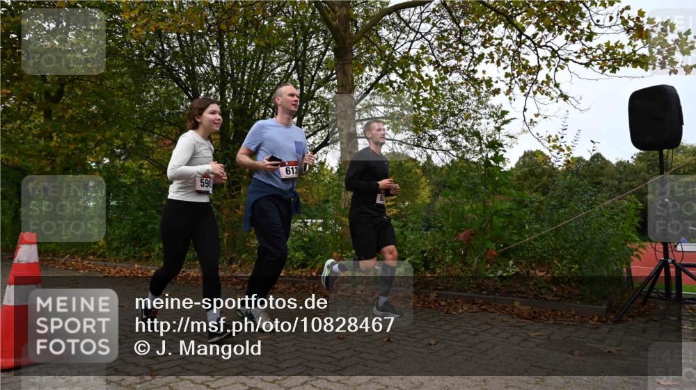11.10.2026 - Bramfelder Halbmarathon 2026 J. Mangold http://msf.ph/oto/10828467 11.10.2026 10:54:20 Laufen 53, 354, 439, 521, 590, 613, 637, 735 meine-sportfotos.de
