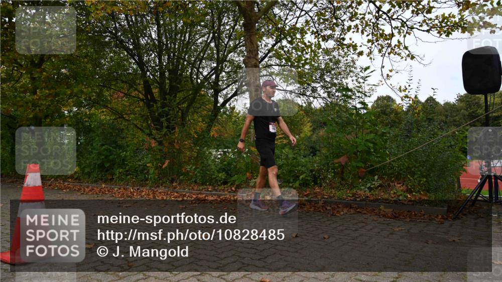 11.10.2026 - Bramfelder Halbmarathon 2026 J. Mangold http://msf.ph/oto/10828485 11.10.2026 10:54:45 Laufen 327 meine-sportfotos.de