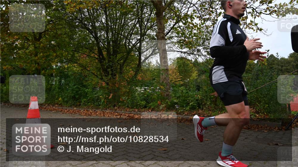11.10.2026 - Bramfelder Halbmarathon 2026 J. Mangold http://msf.ph/oto/10828534 11.10.2026 10:55:09 Laufen 173, 526, 761 meine-sportfotos.de