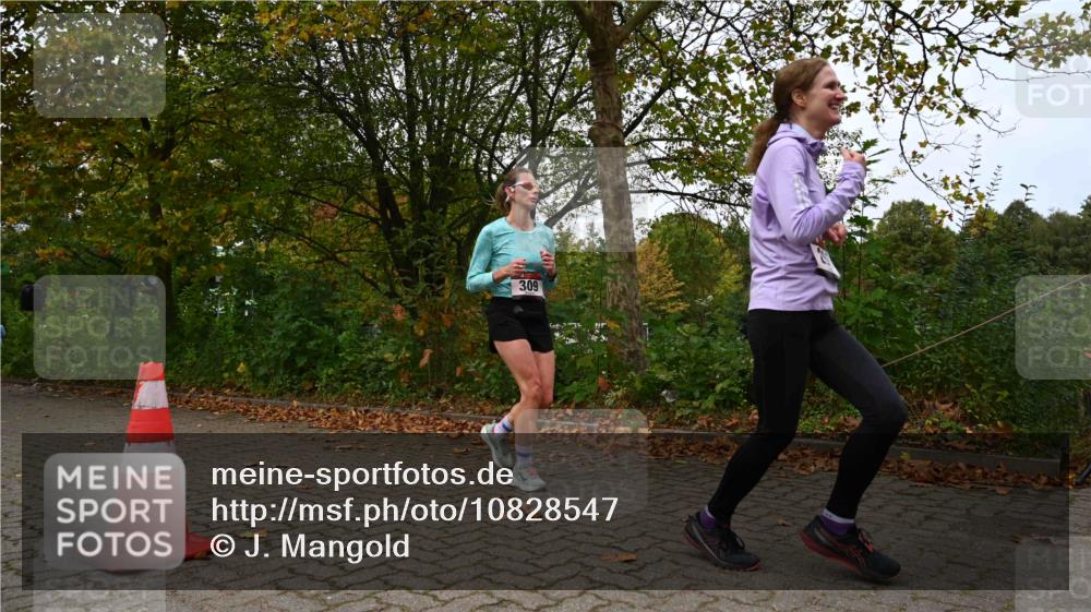 11.10.2026 - Bramfelder Halbmarathon 2026 J. Mangold http://msf.ph/oto/10828547 11.10.2026 10:55:38 Laufen 266, 309 meine-sportfotos.de