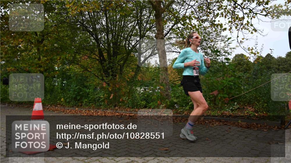 11.10.2026 - Bramfelder Halbmarathon 2026 J. Mangold http://msf.ph/oto/10828551 11.10.2026 10:55:39 Laufen 266, 309 meine-sportfotos.de