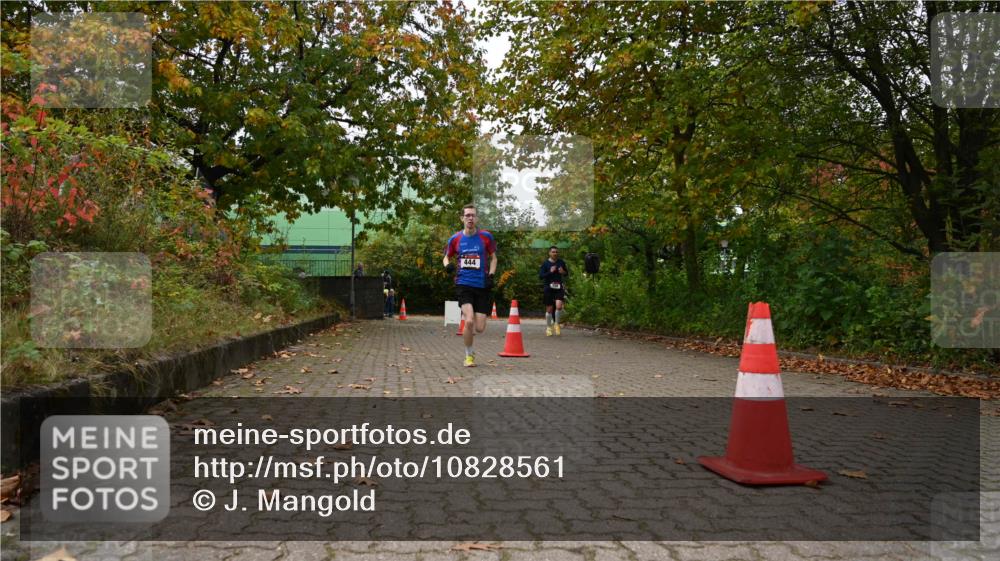 11.10.2026 - Bramfelder Halbmarathon 2026 J. Mangold http://msf.ph/oto/10828561 11.10.2026 10:55:46 Laufen 444 meine-sportfotos.de