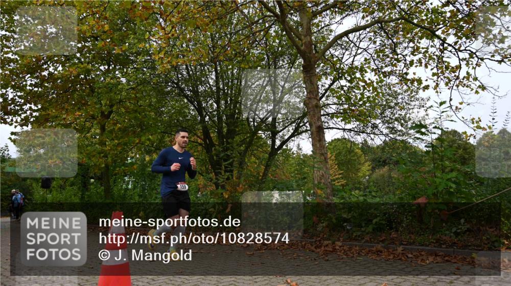11.10.2026 - Bramfelder Halbmarathon 2026 J. Mangold http://msf.ph/oto/10828574 11.10.2026 10:55:49 Laufen 159, 444 meine-sportfotos.de