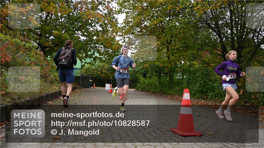 11.10.2026 - Bramfelder Halbmarathon 2026 J. Mangold http://msf.ph/oto/10828587 11.10.2026 10:56:06 Laufen 232, 478 meine-sportfotos.de