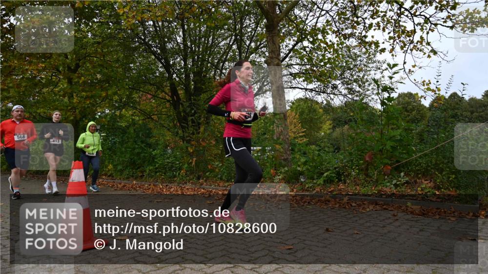 11.10.2026 - Bramfelder Halbmarathon 2026 J. Mangold http://msf.ph/oto/10828600 11.10.2026 10:56:40 Laufen 568, 793, 820 meine-sportfotos.de