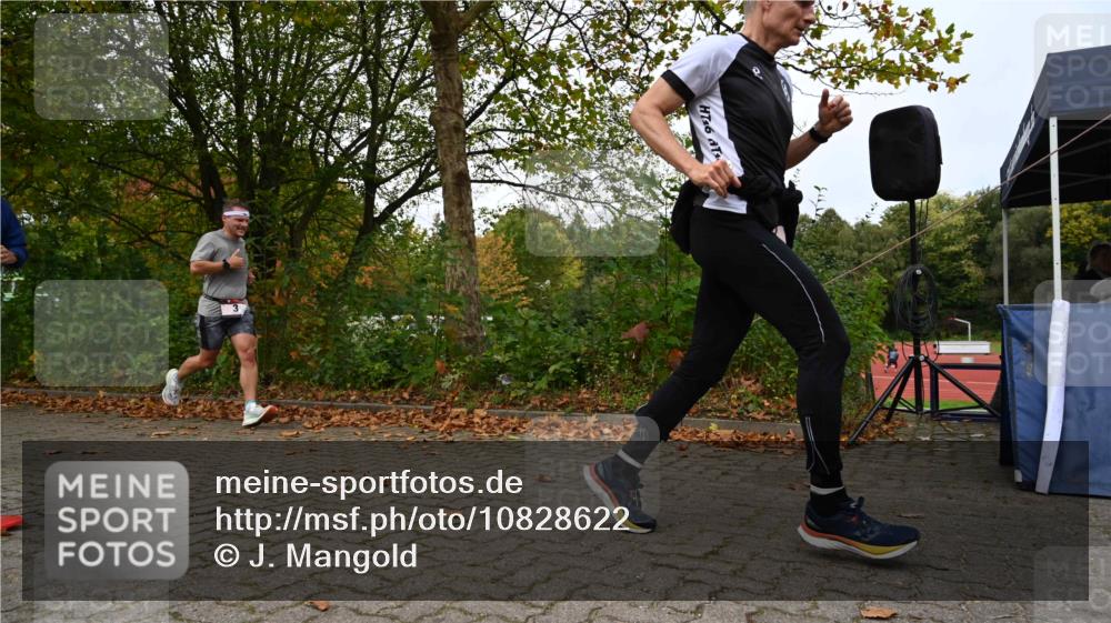 11.10.2026 - Bramfelder Halbmarathon 2026 J. Mangold http://msf.ph/oto/10828622 11.10.2026 10:56:50 Laufen 3, 80, 636, 820 meine-sportfotos.de