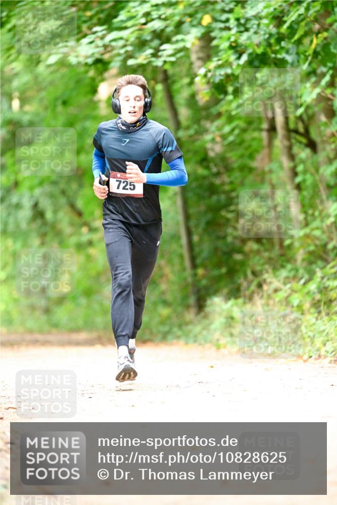 11.10.2026 - Bramfelder Halbmarathon 2026 Dr. Thomas Lammeyer http://msf.ph/oto/10828625 11.10.2026 11:07:47 Laufen 725 meine-sportfotos.de